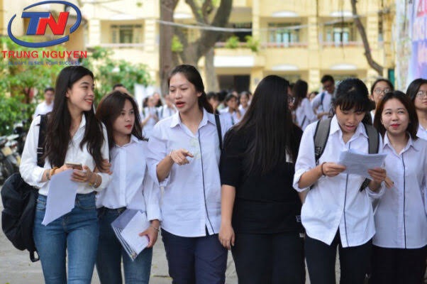 dong phuc hoc sinh